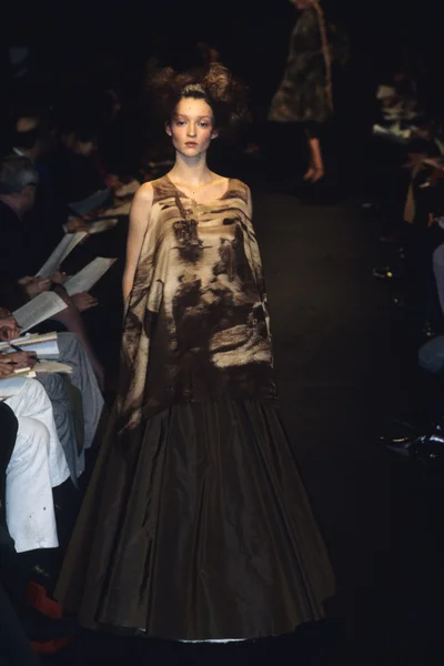 Look 49